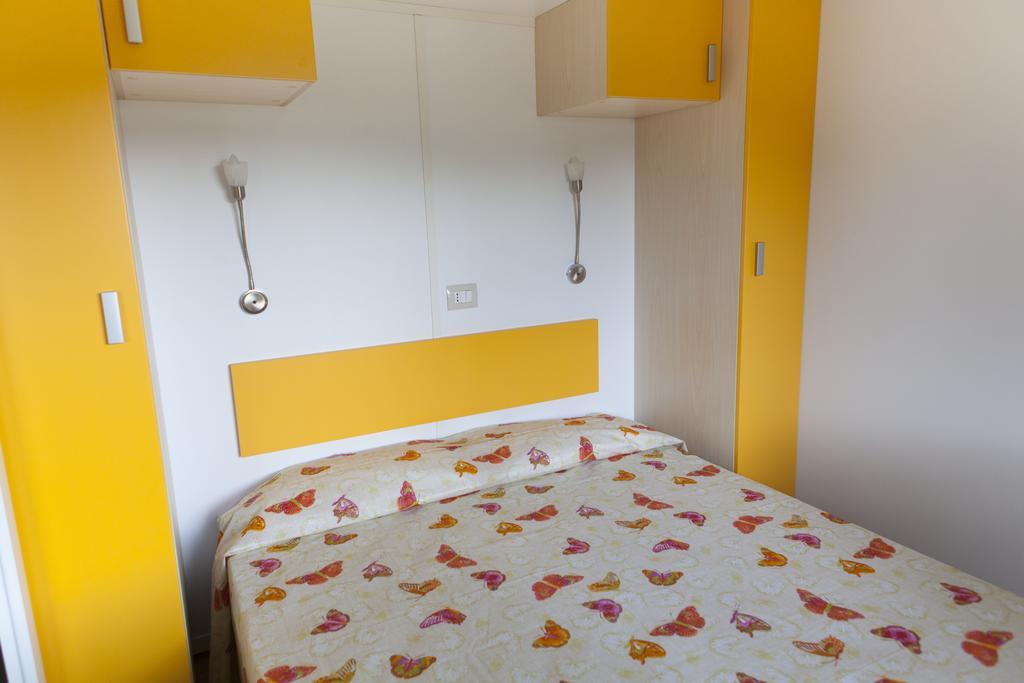 Camping Delfino Hotel Albenga Room photo