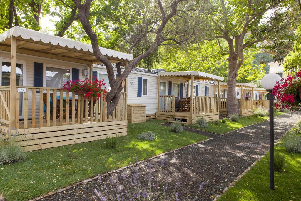 Camping Delfino Albenga Room photo