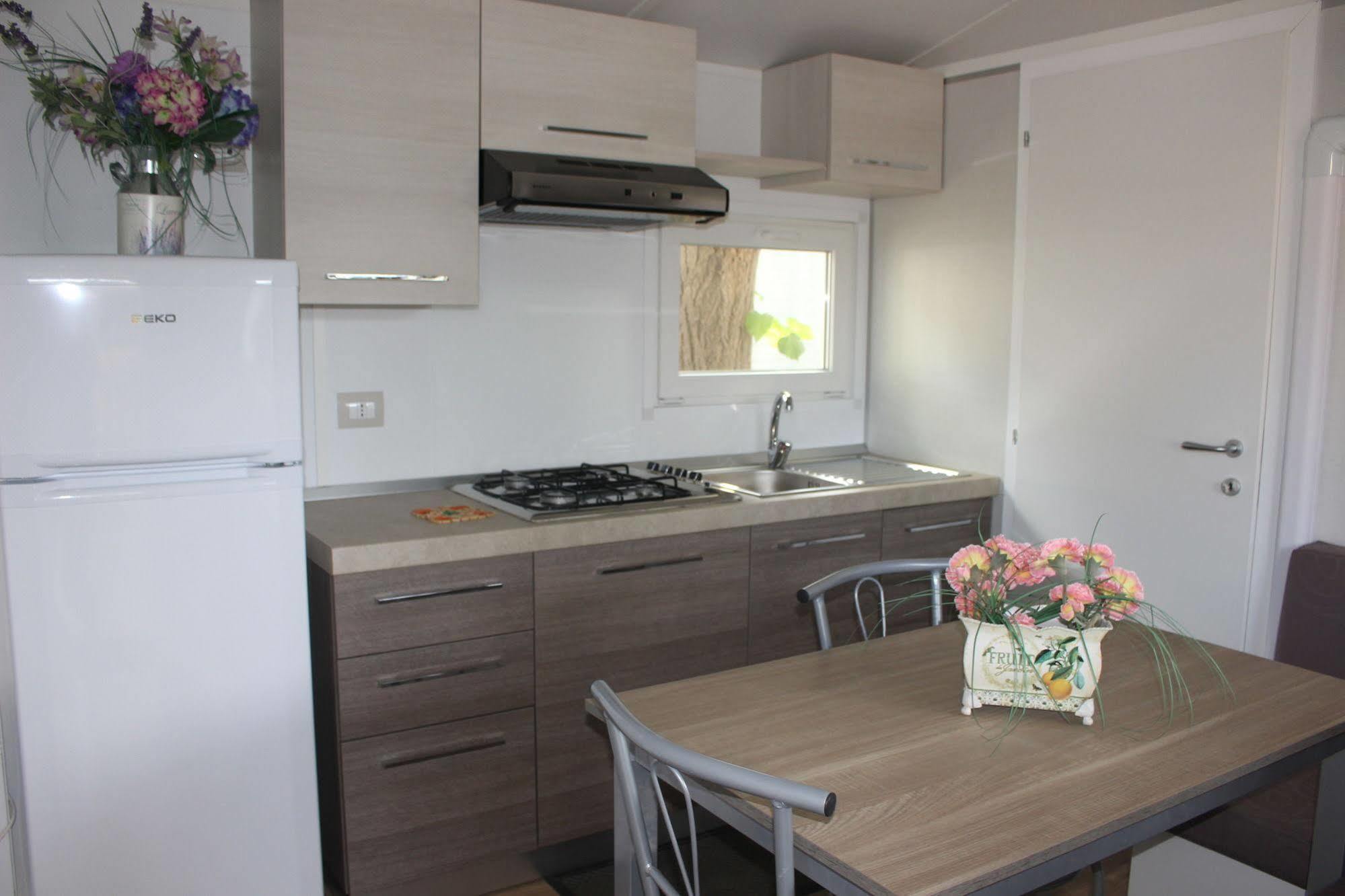 Camping Delfino Albenga Exterior photo